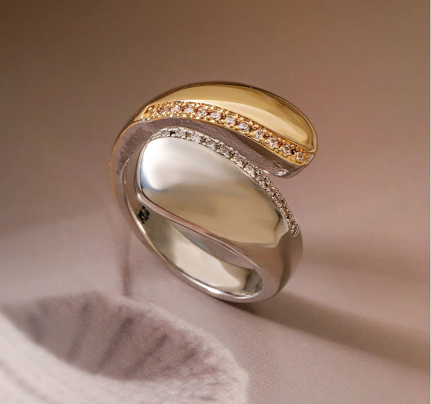 Aura Wrap Ring - Dual Tone