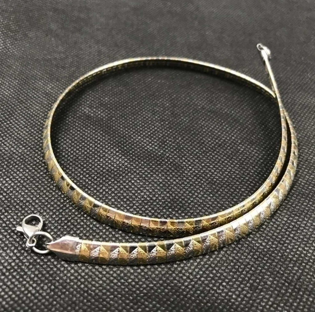 Aztec Pyramid Choker