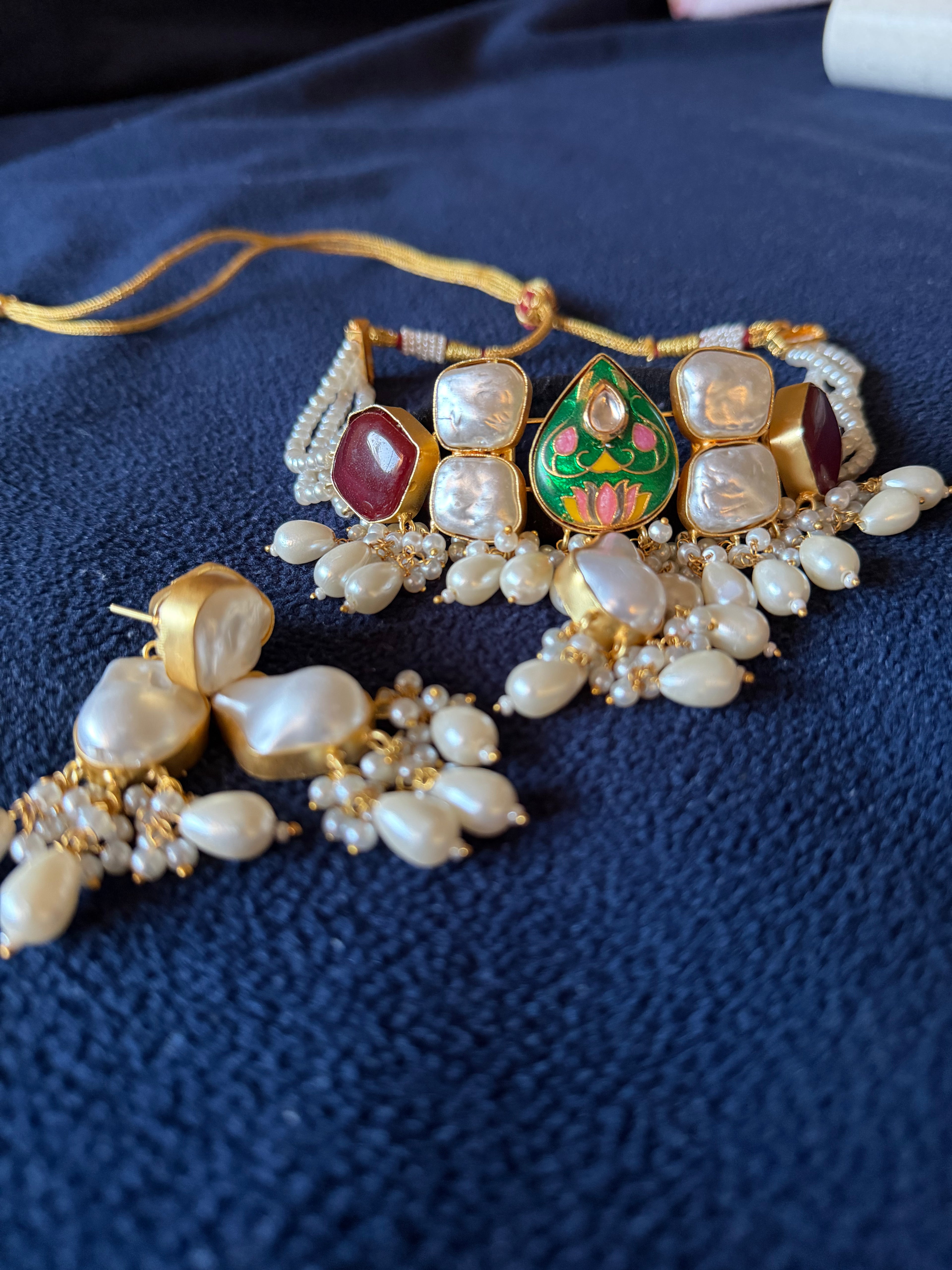 Baroque Pearl Choker