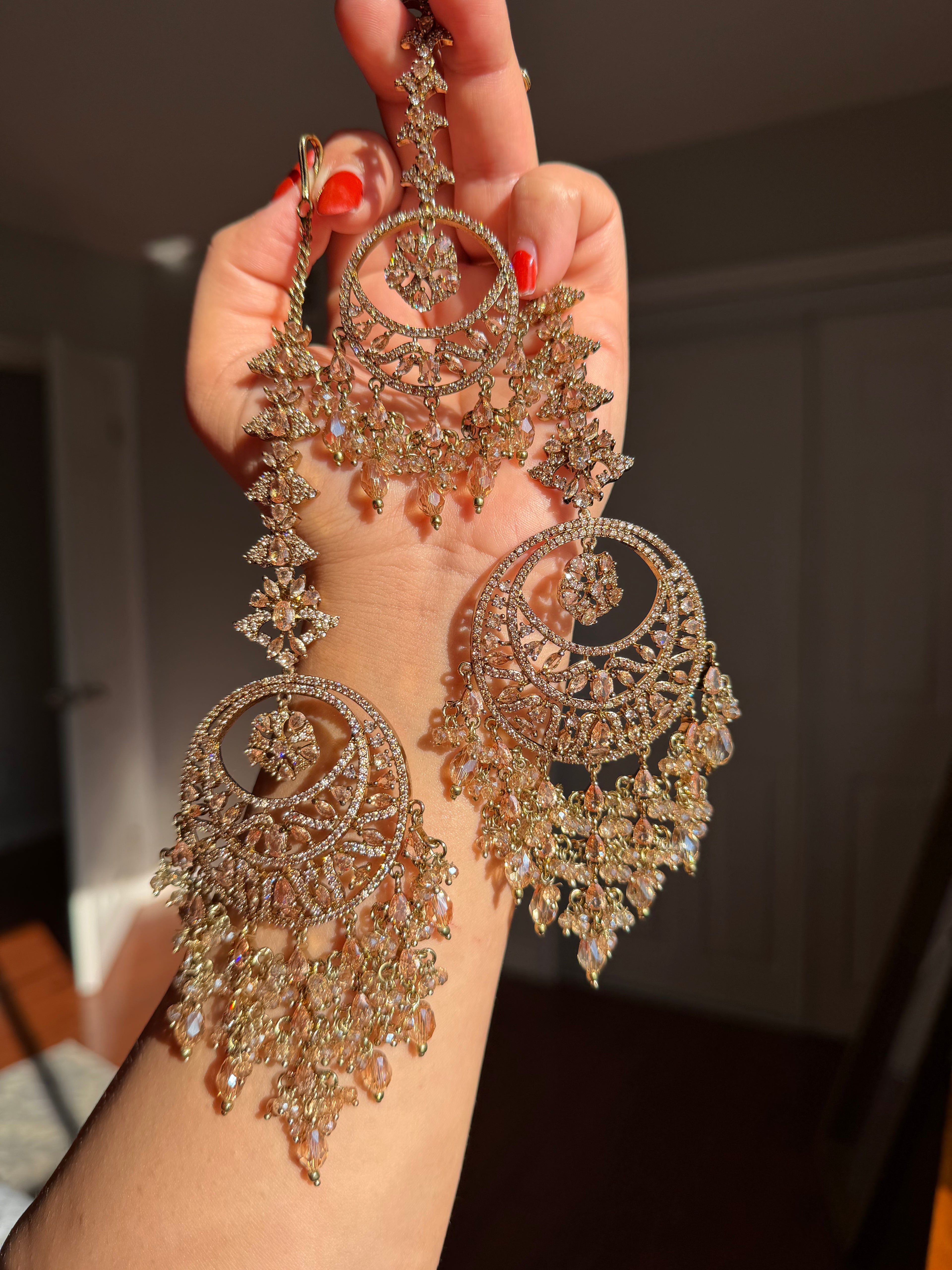 Sajda Tikka - Earrings Set
