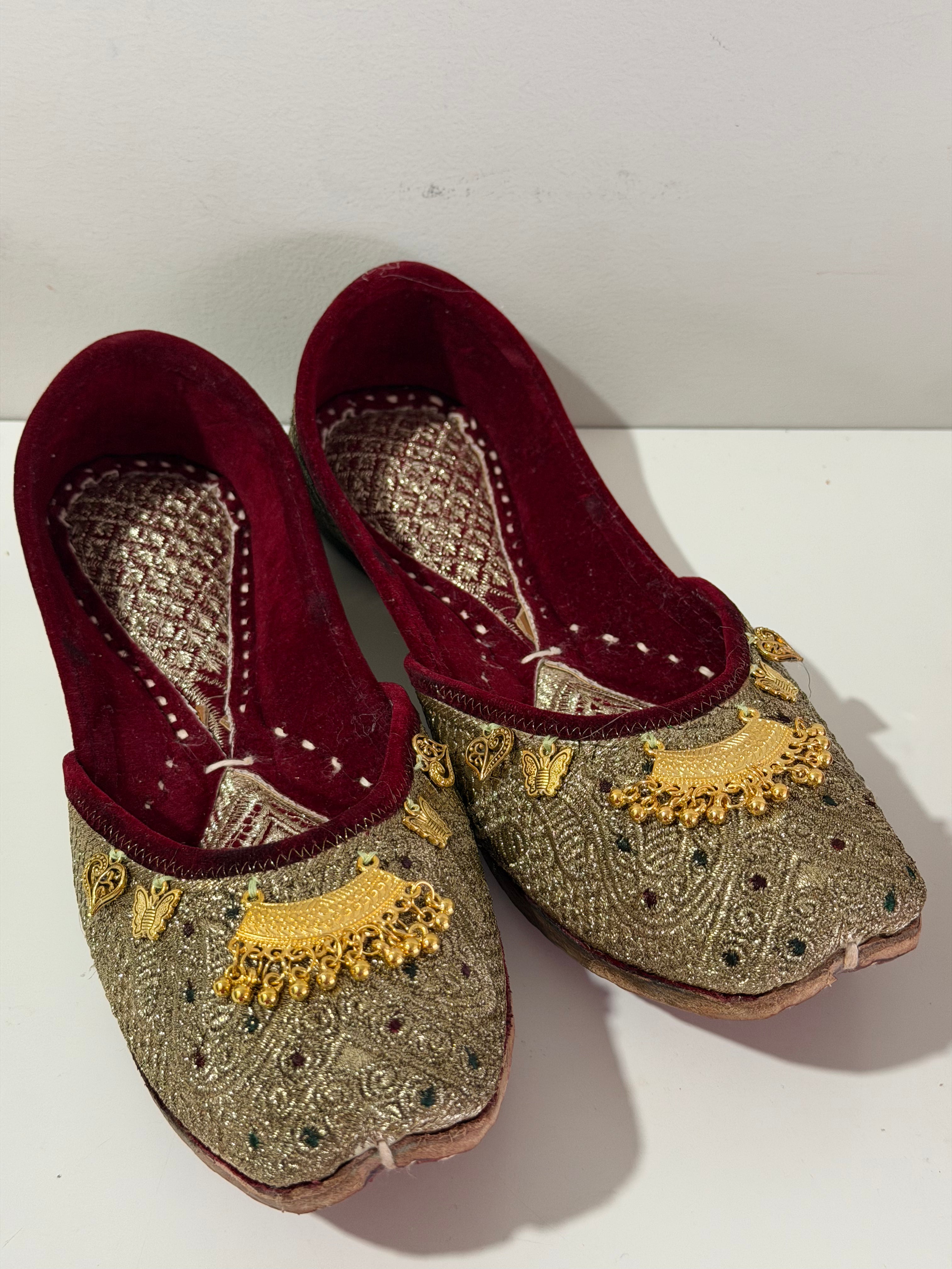 Pakistani Ghungru Accessories Jutti