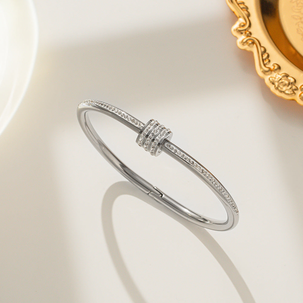 Lumina Knot Bangle - Silver