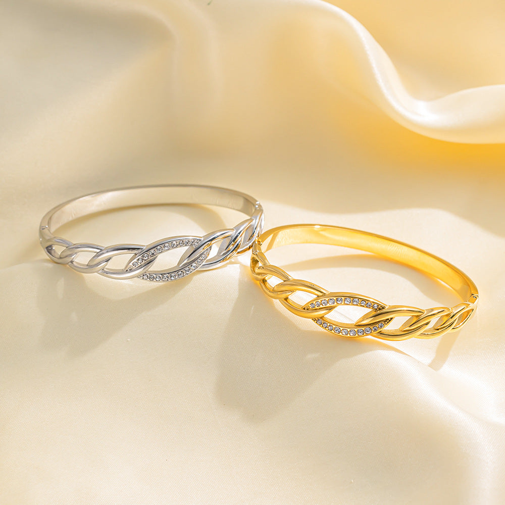 Midas Eyelet Bangle - Gold