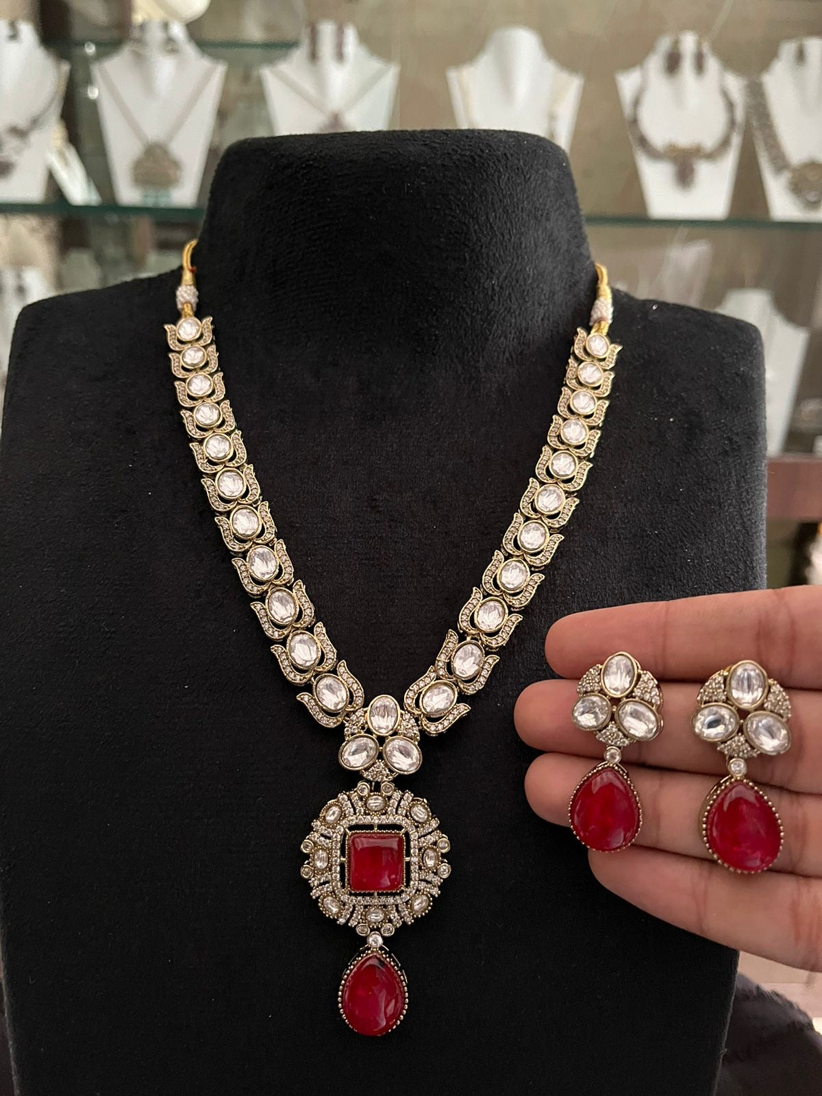 Regal Red Kundan Set