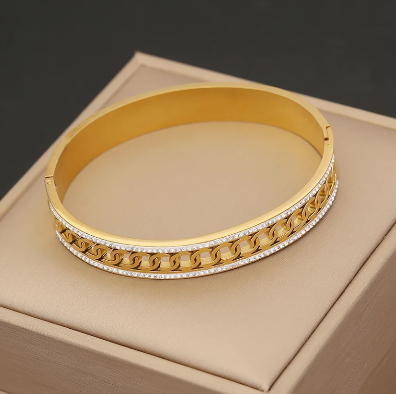 Filigree Sparkle Band